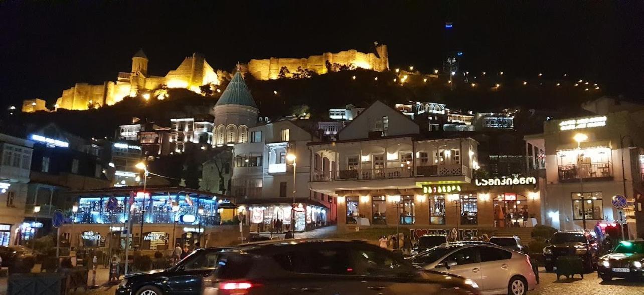 Royal Hotel Τυφλίδα Εξωτερικό φωτογραφία