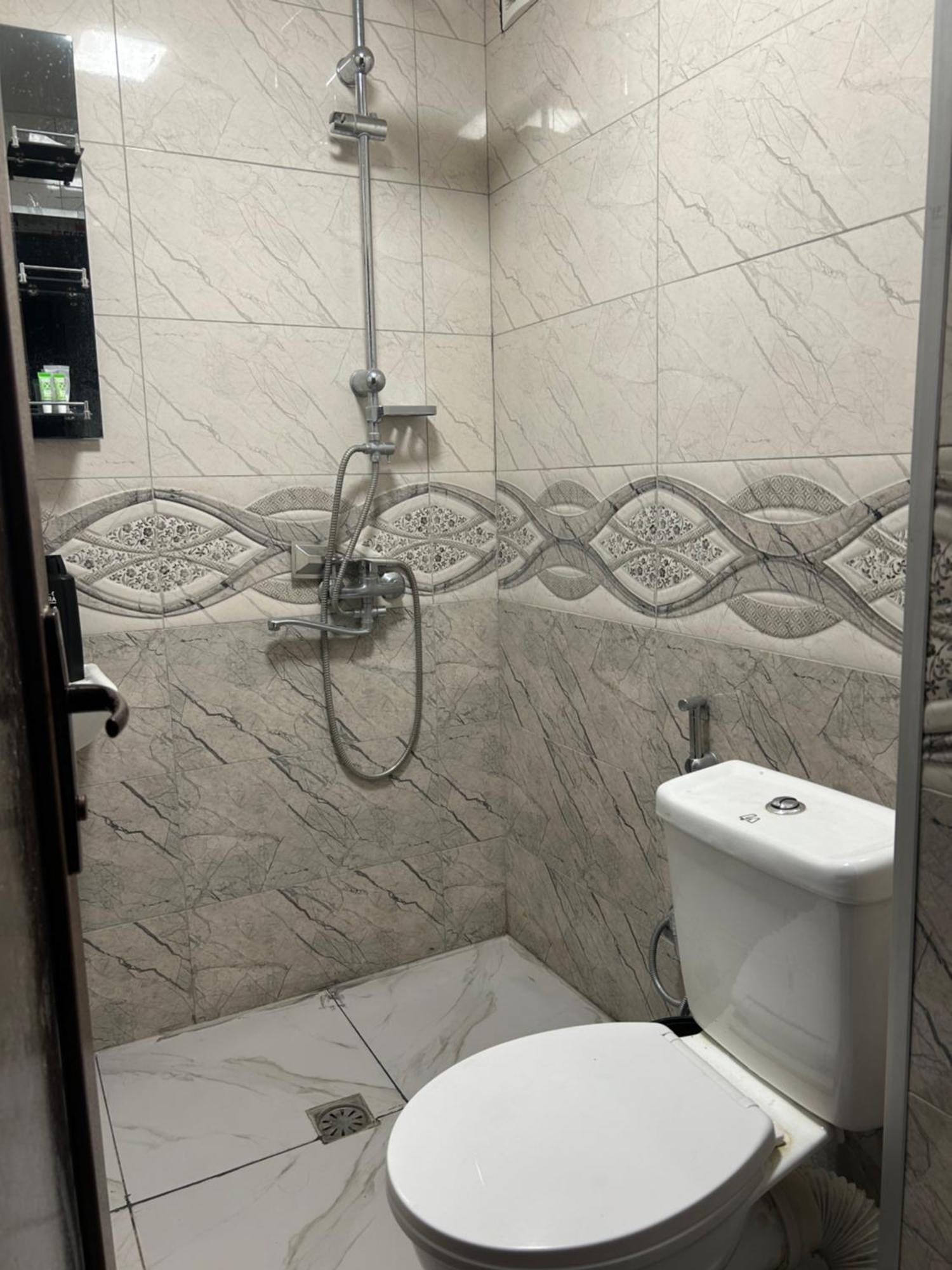 Royal Hotel Τυφλίδα Εξωτερικό φωτογραφία