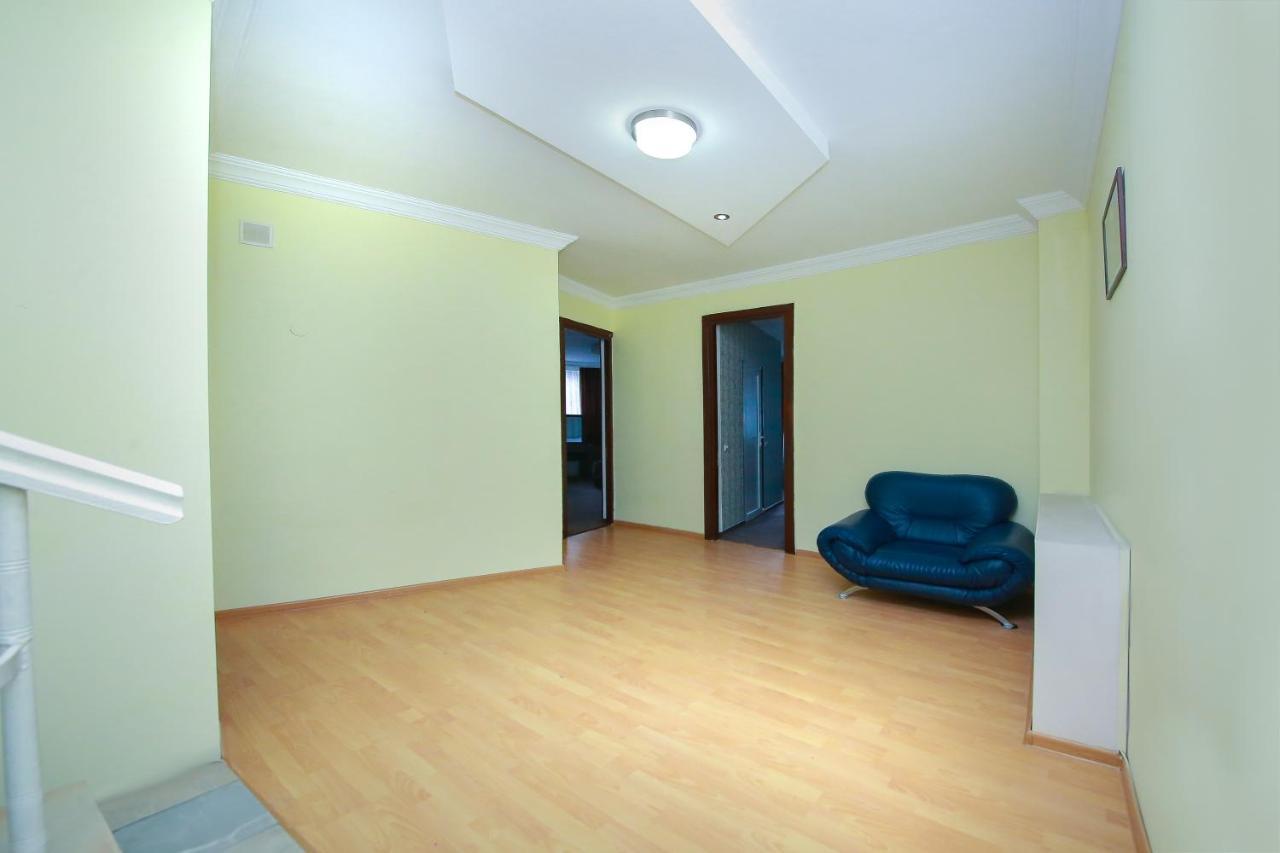 Royal Hotel Τυφλίδα Εξωτερικό φωτογραφία