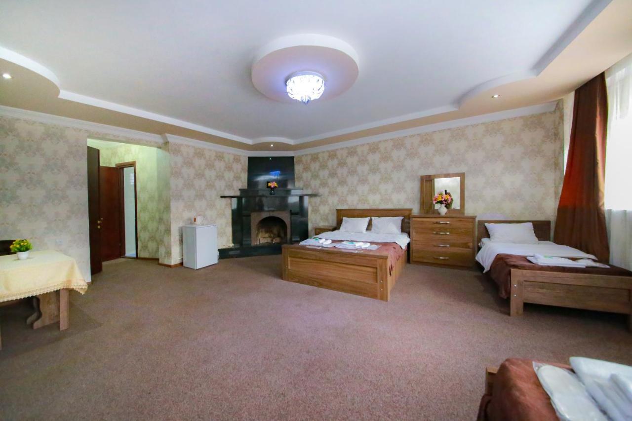 Royal Hotel Τυφλίδα Εξωτερικό φωτογραφία